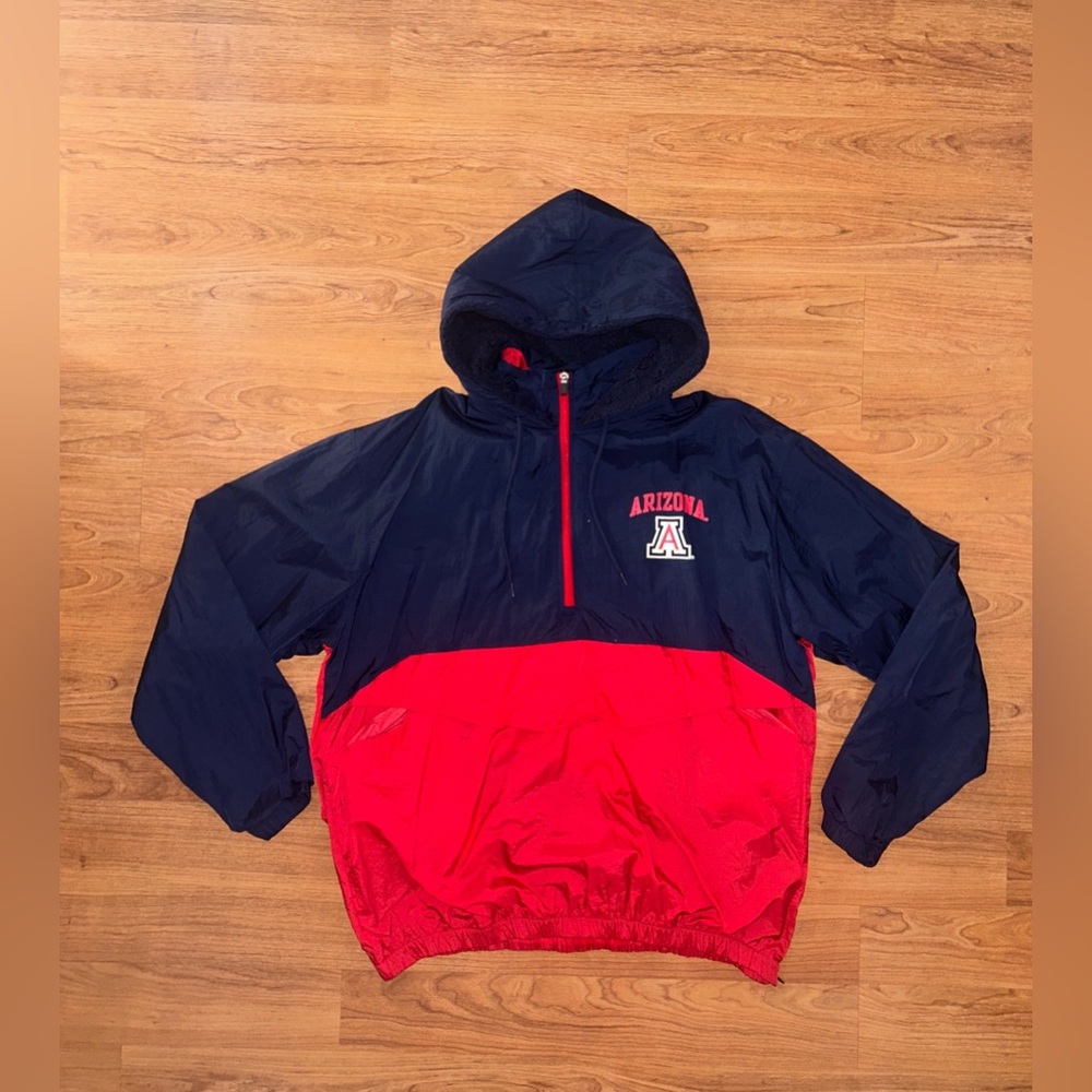Rivalry Thread 91 Arizona Wildcats Lined Nylon jacket Size Large